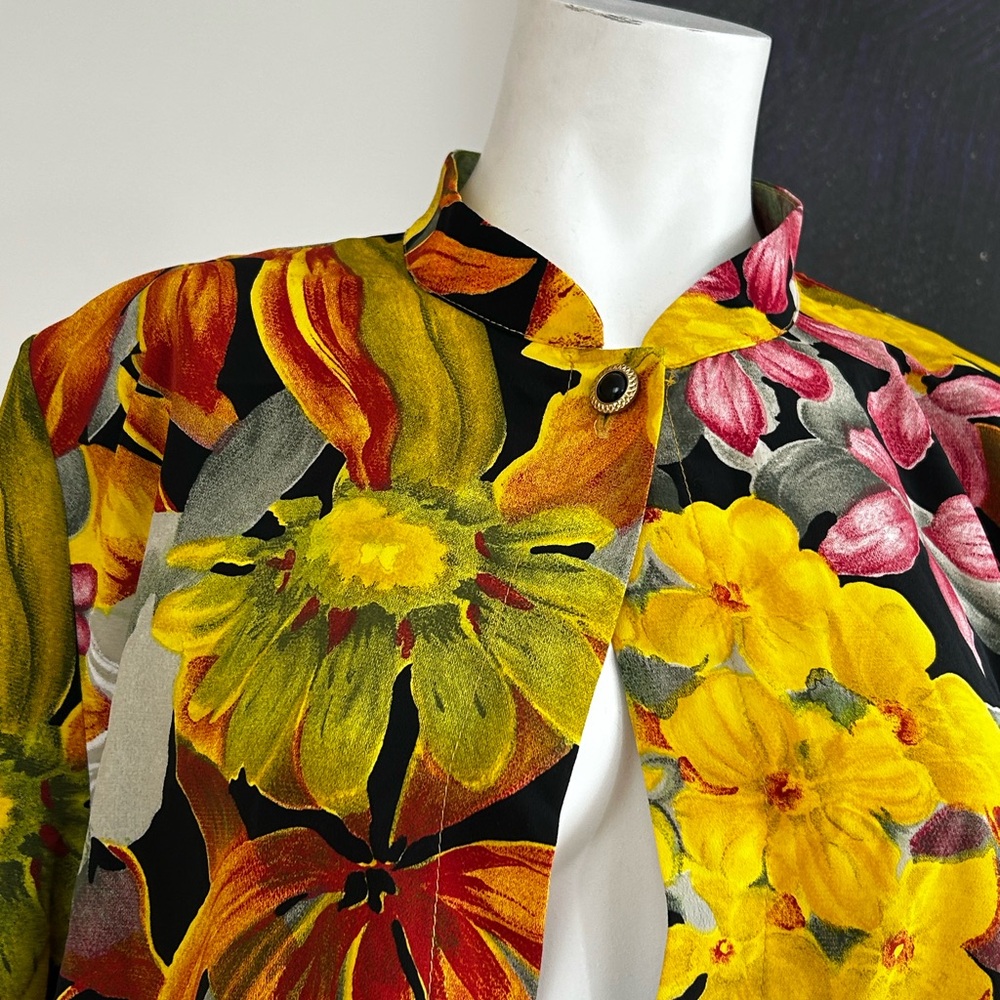 Floral Short-Sleeve Tunic - Big Floral